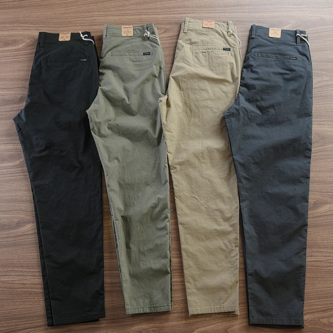 Calça Reta Masculina em Sarja - [Compre 1 & Leve 2]